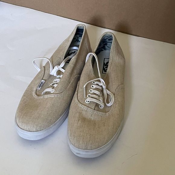 Vans Unisex Beige Low Top Trainers Shoes Size UK 6. - Picture 2 of 9